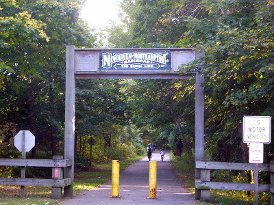 Farmington Canal Entrance
